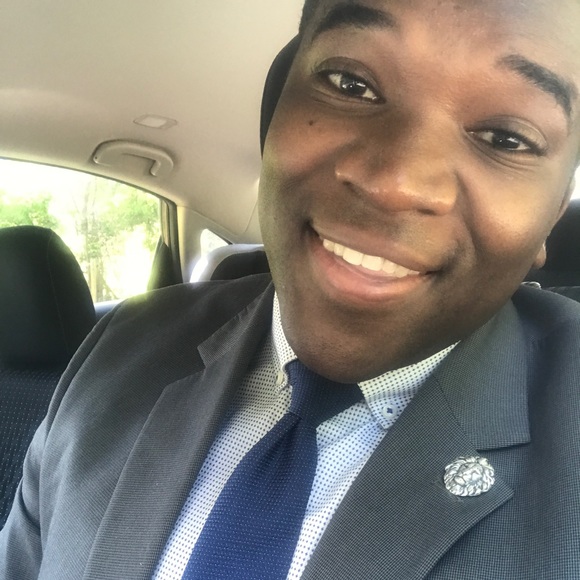 Meet your Posher, Brandon - Picture 3 of 3